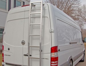 Accesories-racks-commercial-van-rear-door-access-ladder